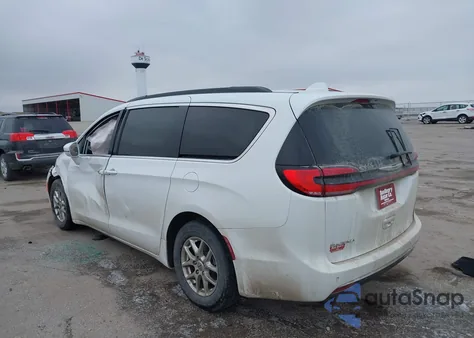 2022 Chrysler Pacifica Touring L z USA, uszkodzony, nr VIN 2C4RC1BG5NR125796